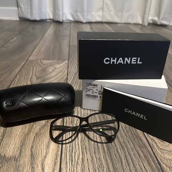CHANEL READING GLASSES - Picture 15 of 16